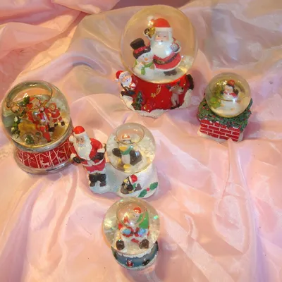 lot 5 boules à neige thème noël